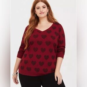 Torrid Red & Black Rose Heart Patterned V-Neck 3/4 Sleeve Top Women’s 3X
